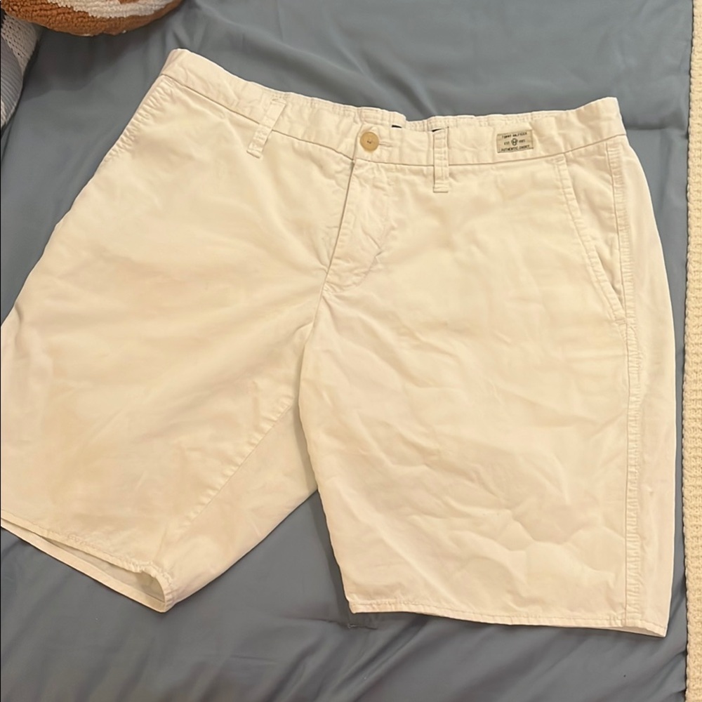 Tommy Hilfiger White Shorts Men’s Sz 36 🕊️